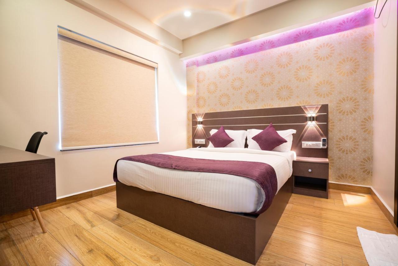 Hotel Lavender Infopark Kochi Zewnętrze zdjęcie