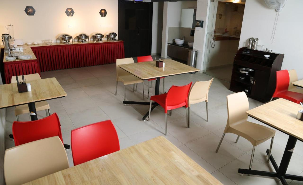 Hotel Lavender Infopark Kochi Zewnętrze zdjęcie